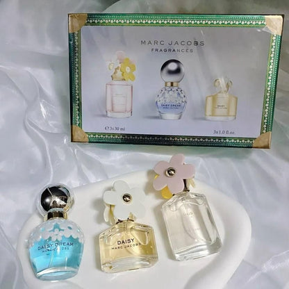 Marc Jacobs Daisy Edt Gift Set for Women 30ml x 3