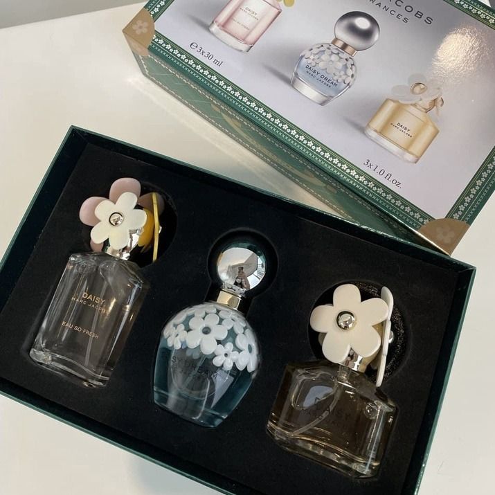Marc Jacobs Daisy Edt Gift Set for Women 30ml x 3